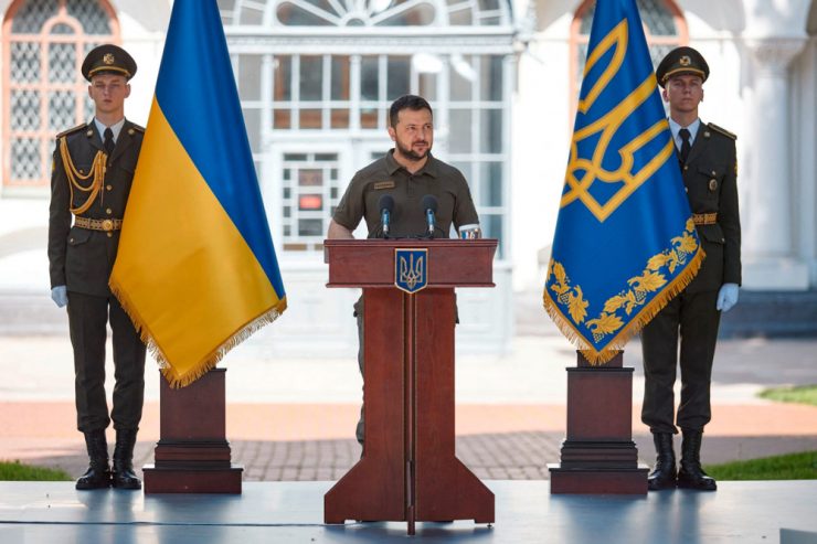 Ukraine / Selenskyj zeigt sich 100 Tage nach russischer Invasion siegesgewiss