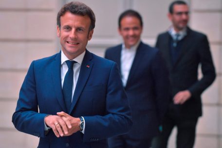 Frankreich / Macrons Regierungsmehrheit wackelt: Präsidentenpartei und Verbündete verlieren an Zuspruch