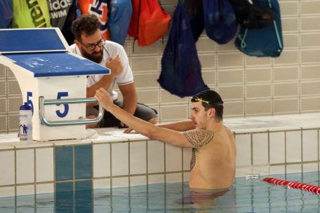 Pit Brandenburger im Gespr&auml;ch mit seinem Trainer Christophe Audot