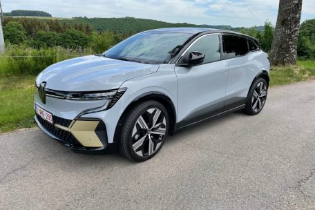 Fahrbericht Renault Mégane E-Tech EV60 R 220 Iconic / Begeisterung mit Eleganz und Komfort