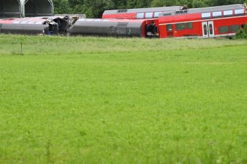 Garmisch-Partenkirchen / Zugunglück in Bayern: Suche nach Ursache