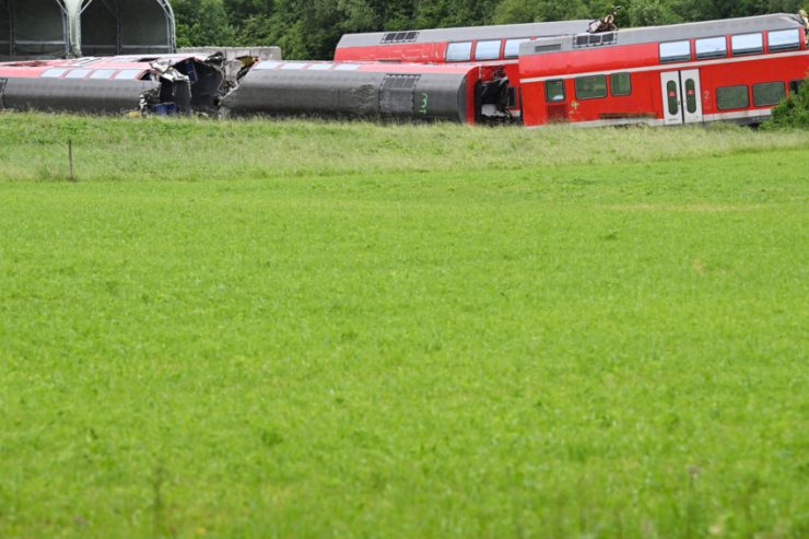 Garmisch-Partenkirchen / Zugunglück in Bayern: Suche nach Ursache