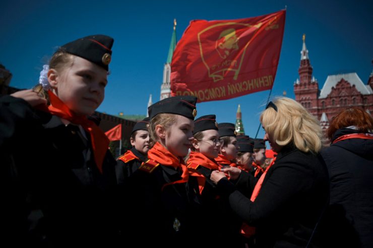 Russland / Im „richtigen patriotischen Geist“: Der Kreml will die Pioniere aus Sowjetzeiten wiederbeleben