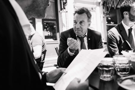 Interview / Das Undenkbare: Friedensperspektiven in Kriegszeiten