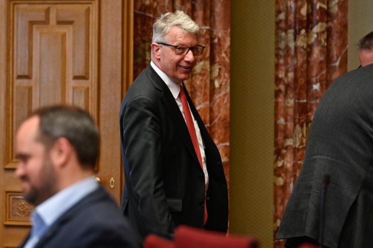 Parlament / Luxemburger Regierung will Abgaben und Steuern auf Kraftstoff nicht reduzieren