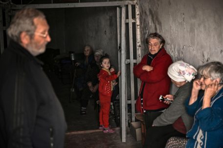 Schlacht um Sjewjerodonezk / „Ein sehr brutaler Kampf“: Selenskyj spricht von Entscheidung über Donbass