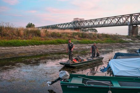 Dürre in Italien / Streit am Gardasee wegen Wassers für den Fluss Po