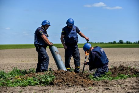 Hintergrund / Kalaschnikow & Co sind nicht auf dem Sanktions-Radar des Westens