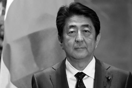 Schüsse auf offener Straße / Japans Ex-Regierungschef Shinzo Abe nach Anschlag gestorben