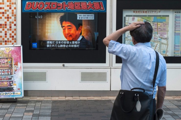 Japan / Abes Ermordung löst weltweit Entsetzen aus – sein Tod „schockiert uns alle“, sagt Bettel