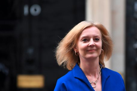 Liz Truss baut auf die Brexit-Hardliner