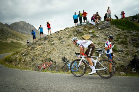 Bob Jungels bewältigte einige Kilometer des Col de Granon im Alleingang