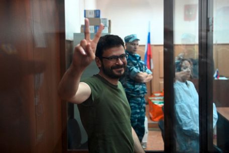 Russland / Sommer, Sonne, Krieg: Ein Stimmungsmosaik aus Moskau