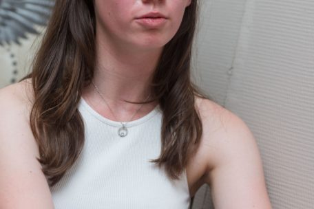 Abschlussschülerin Mara Schanck mag an den Naturwissenschaften, dass es keine typischen Fächer zum Auswendiglernen sind