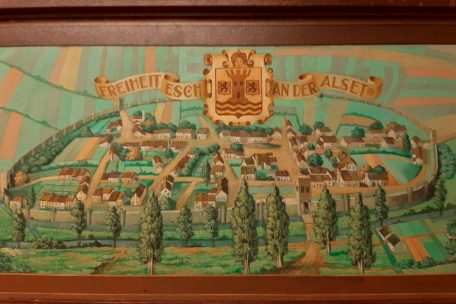 Esch / Der Rote Turm und seine Geschichte: Spaziergang entlang der ehemaligen Stadtmauer