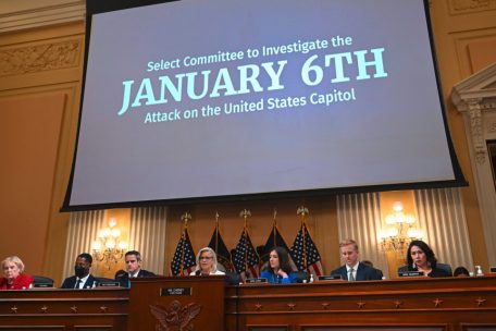 USA / Trumps Klammern an der Macht: Ausschuss zu Sturm auf den Kongress macht Sommerpause