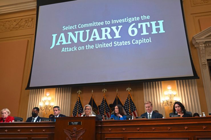 USA / Trumps Klammern an der Macht: Ausschuss zu Sturm auf den Kongress macht Sommerpause