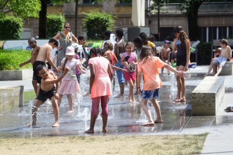 Wiederholt wurden in den letzten Wochen in Luxemburg Temperaturen &uuml;ber 35 Grad gemessen.&nbsp;Experten gehen davon aus, dass die 1,5-Grad-Erw&auml;rmung bereits 2026 &uuml;berschritten sein k&ouml;nnte.