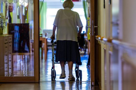 CNS zieht Bilanz / 2021 haben mehr Menschen häusliche Pflege in Anspruch genommen