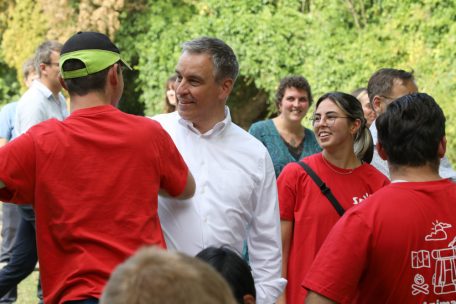 Minister Claude Meisch lobte die Bemühungen der Veranstalter, denn Freizeitangebote für junge Menschen mit besonderen Bedürfnissen seien nach wie vor rar