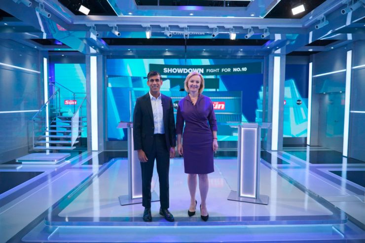 Großbritannien / Außenministerin sichert sich in erstem TV-Duell um Johnson-Nachfolge Vorsprung vor Mitbewerber