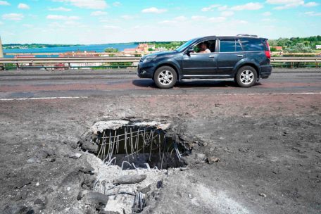 Ukraine-Krieg / Für Russland strategisch wichtige Brücke zerstört