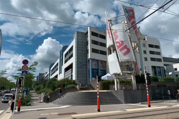 Luxemburg / Auchan ruft Quatre-Quarts-Kuchen zurück: Verletzungsgefahr durch Metallpartikel