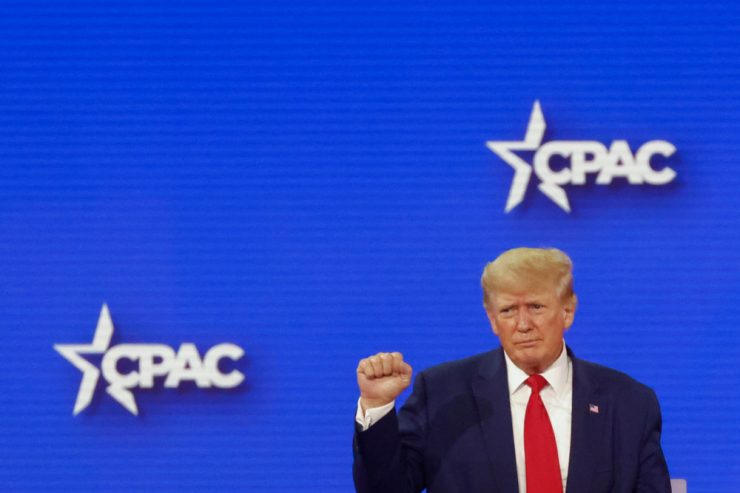 Spiel mit der Angst / Trump setzt auf Furcht bei Konferenz in Texas