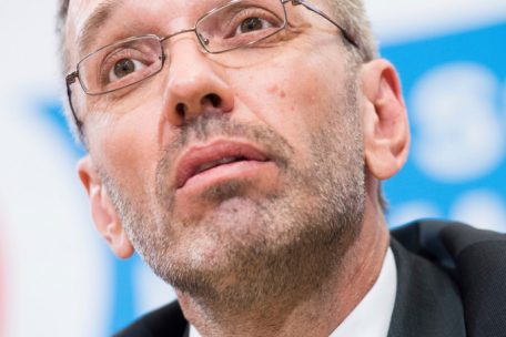 Österreich / Suiziddrama im FPÖ-Intrigantenstadel