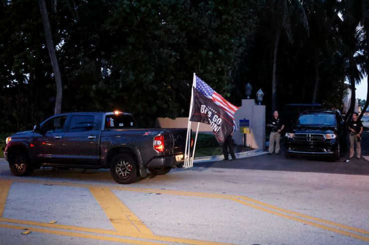 Ermittlungen / Ex-US-Präsident Trump: Anwesen in Mar-a-Lago von FBI durchsucht