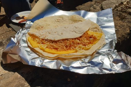 Einfach und lecker: Barbecue-Quesadilla (mit Gouda und Mozzarella)