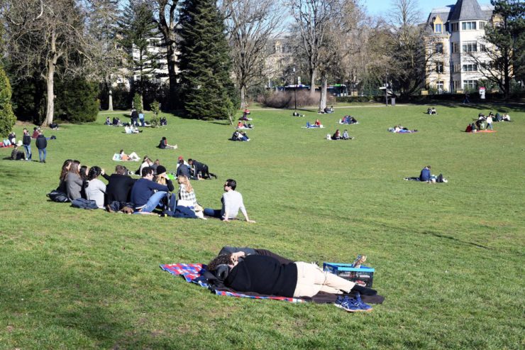 Grünflächen in der Hauptstadt / Schöffe Serge Wilmes über einen weiteren Park und den baumfreien Bahnhofsplatz
