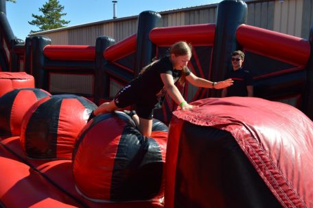 Flashover Run / 85 Meter Sport und Spaß: Feuerwehr Grosbous feiert 175. Jubiläum mit Hindernislauf