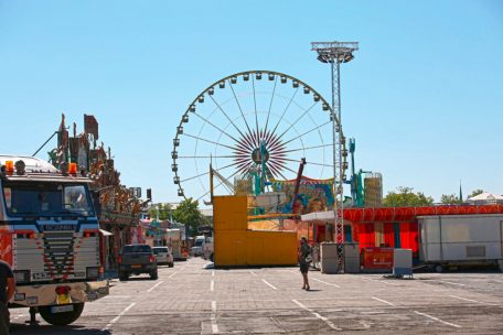 Ab Freitag wird der Glacis nicht mehr so menschenleer aussehen. Und das noch bis zum 7. September inklusive.