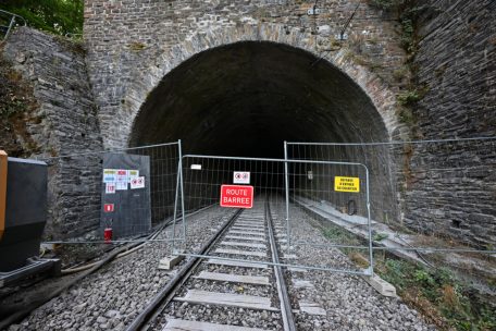 Der Tunnel befindet sich in der Nähe der der Schieburg-Mühle zwischen Kautenbach und Wilwerwiltz