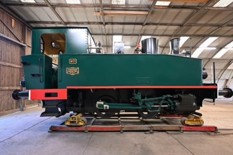 Die fertig restaurierte Hanomag-Dampflok wird am 10. September an ihren Standort an der Luxemburger Stra&szlig;e zur&uuml;ckgebracht