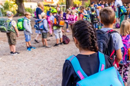 Studie / Welche Faktoren beeinflussen die schulischen Leistungen von autistischen Kindern?