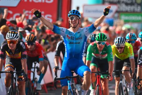 Vuelta / Groves gewinnt 11. Etappe im Sprint - Alaphilippe verletzt raus