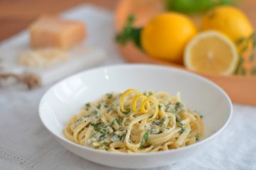 Zünglein trifft Zitrone / Linguine al limone: So gelingt das perfekte Sommerfinale