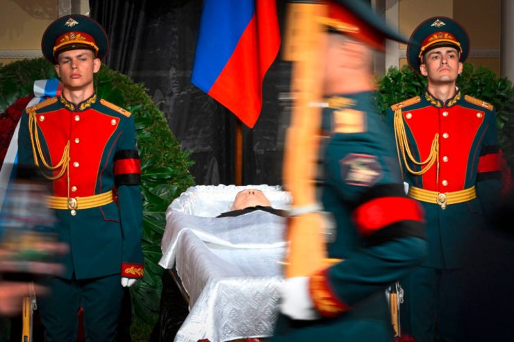Russland / Ein Begräbnis als Demonstration: Die Trauerfeier für Michail Gorbatschow ist ein Ort der freien Rede