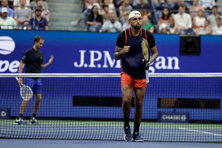 Tennis / Zwischen Genie und Wahnsinn: Nick Kyrgios besiegt Daniil Medwedew im US-Open-Achtelfinale