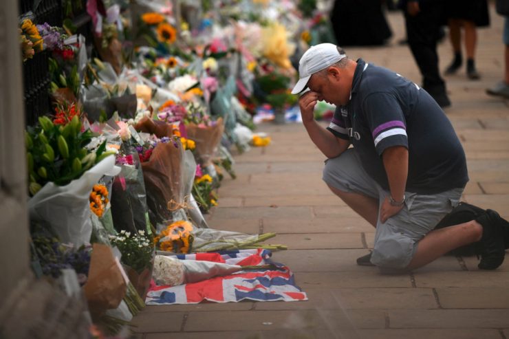 Trauer / „Danke sagen“: Wie die Briten ihrer verstorbenen Queen gedenken