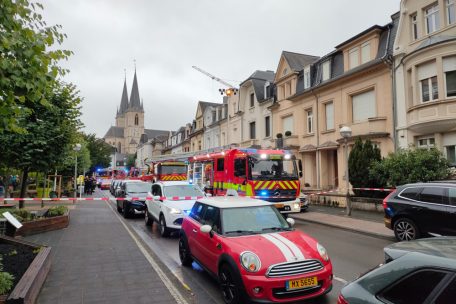Esch / Dachstuhl brannte am frühen Samstagmorgen in der Spitalstraße
