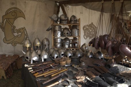 Besucher, die sich mit neuen Äxten eindecken wollten, wurden auch fündig