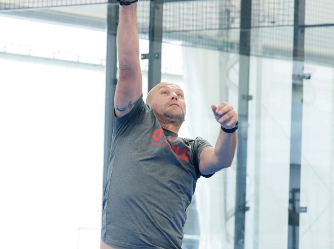 Cousin des Tennis / Hoher Fun-Faktor im Glashaus: Padel ist die neue Trendsportart