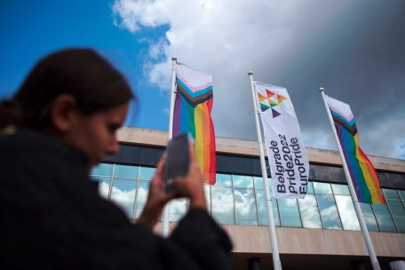 Belgrad / Trotz Verbot durch Serbiens Polizei soll die EuroPride-Parade steigen