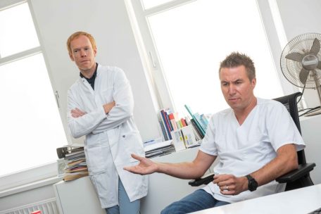 F&uuml;hlen sich von den Gemeindeverantwortlichen im Stich gelassen: Dr. Max Peport&eacute; (r.) und Dr. Lo&iuml;c Barthels&nbsp;