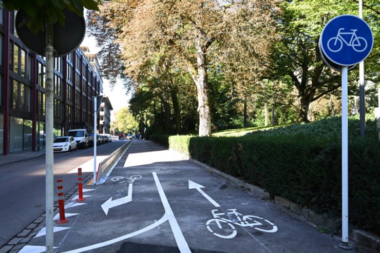 Nur für Radfahrer / Neuer – provisorischer – Fahrradweg am Prinzenring in Luxemburg-Stadt