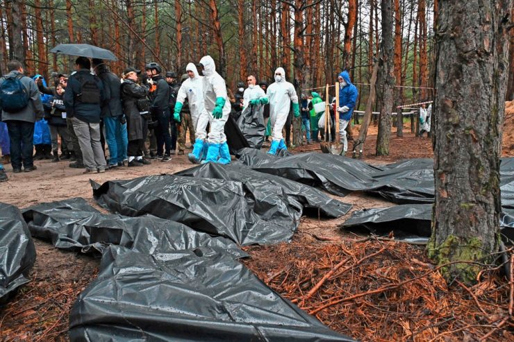 Putins Krieg / Scheinreferenden in russisch kontrollierten Gebieten in der Ukraine begonnen