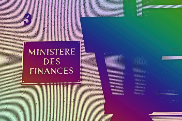 Staatsfinanzen / Dank starker Steuereinnahmen: Nach acht Monaten immer noch schwarze Zahlen